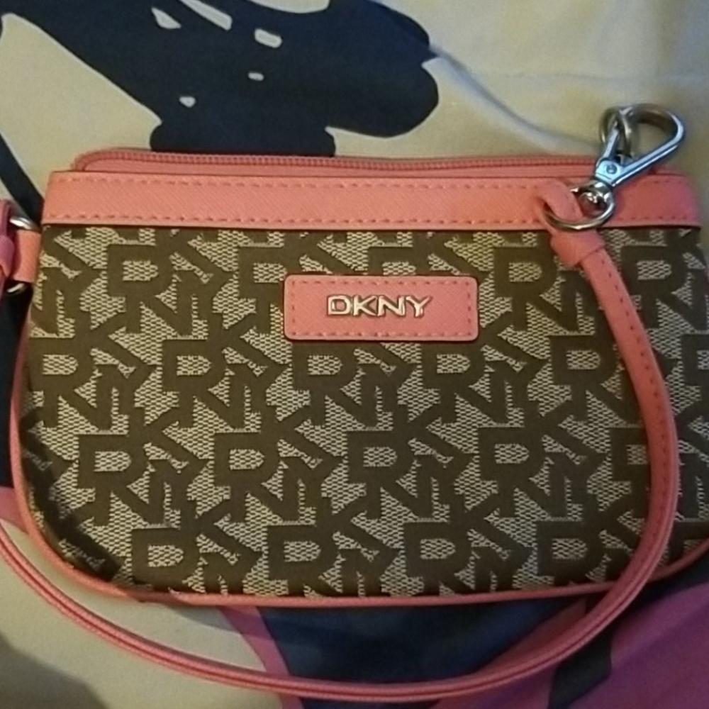 Wristlet